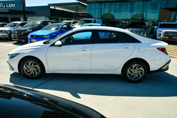 2024 MY25 Hyundai i30 CN7.V2 Hybrid Sedan