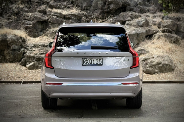 2025 Volvo XC90 L Series Ultra B5 Bright SUV Image 5