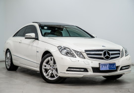 Mercedes-Benz E250 Cdi Elegance Mercedes-Benz E250 Cdi Elegance Auto