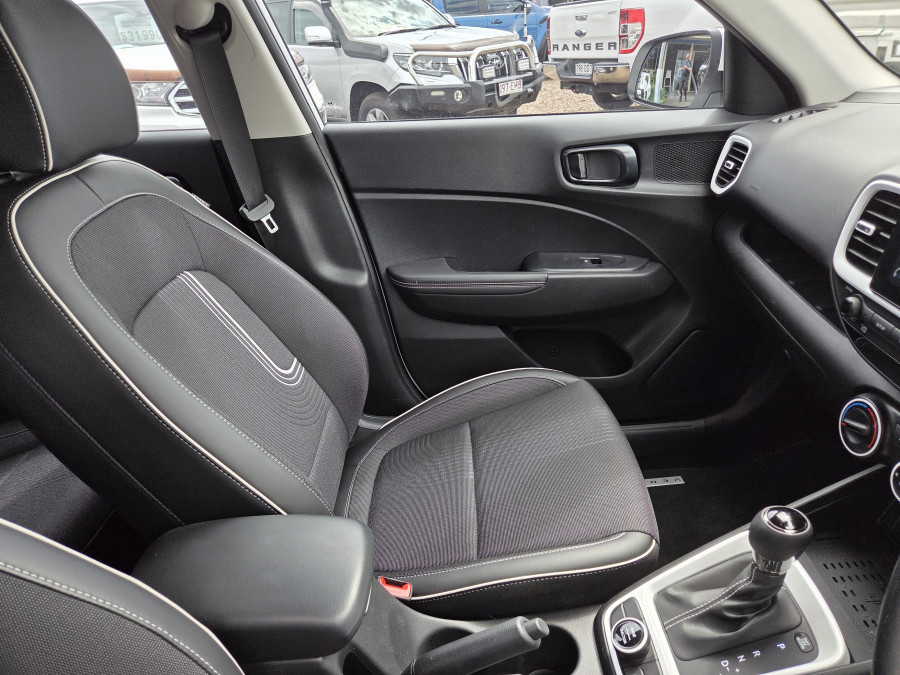 2025 Hyundai Venue QX.V5 Active SUV Image 10