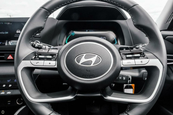 2025 Hyundai i30 CN7.V2 Hybrid Sedan Image 12