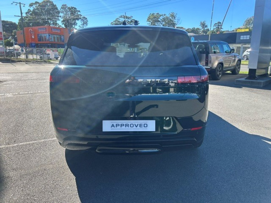 2025 MY26 Land Rover Range Rover Sport L461 D250 Dynamic SE SUV Image 5