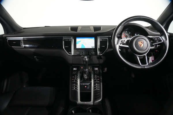 2018 Porsche Macan S Diesel SUV Image 14
