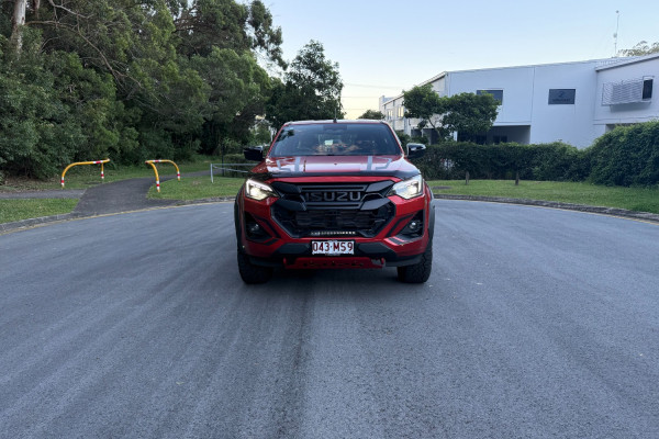  MY24 Isuzu D-MAX RG BLADE Ute