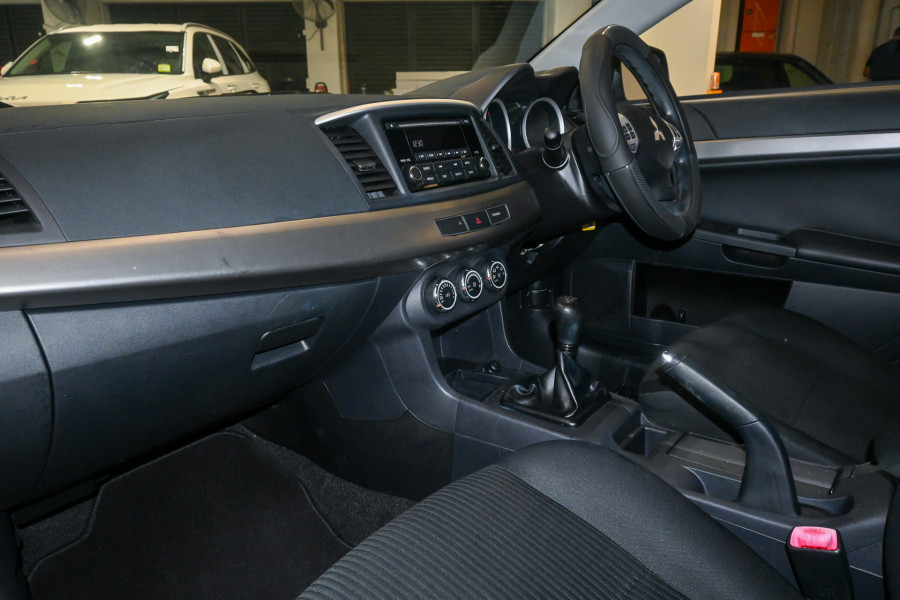 2014 MY14.5 Mitsubishi Lancer CJ ES Sport Sedan Image 8