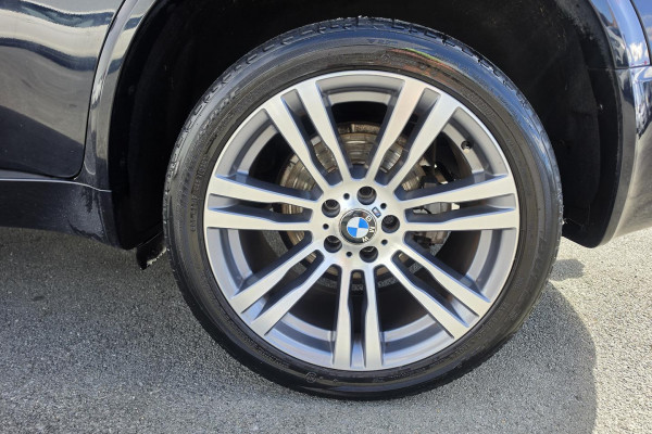 2012 BMW X5 E70 xDrive30d SUV Image 11