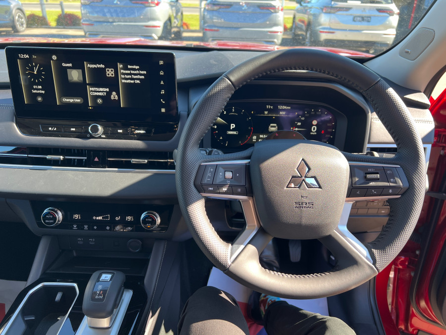 2025 Mitsubishi Outlander ZM LS SUV Image 19