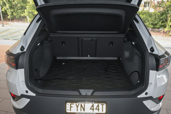 2024 MY25 Volkswagen ID. 4 E2 Pro SUV Image 23