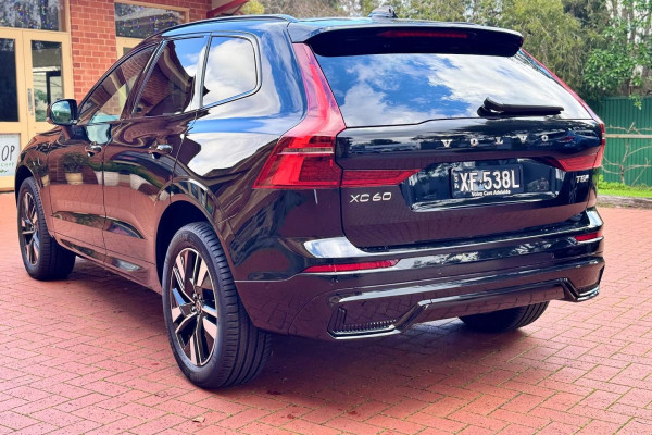 2025 Volvo XC60 UZ Plus T8 Plug-in Hybrid SUV Image 13