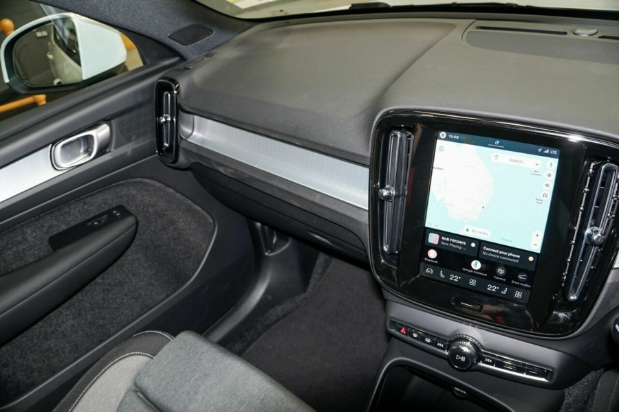 2025 MY26 Volvo XC40 XZ Plus B4 SUV Image 10