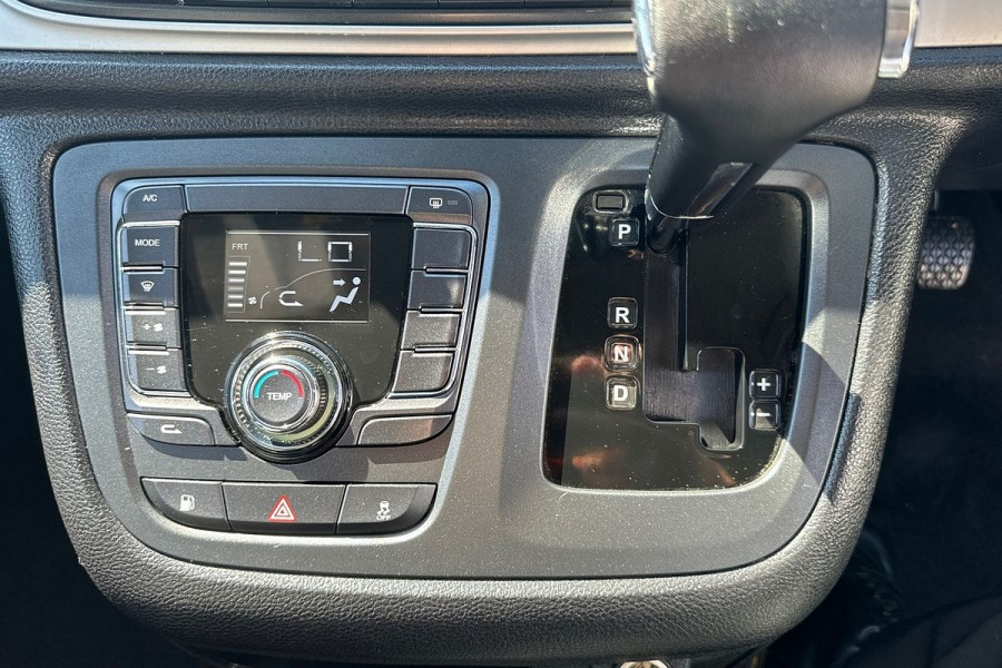 2020 MY21 LDV G10 SV7C + Van Image 15