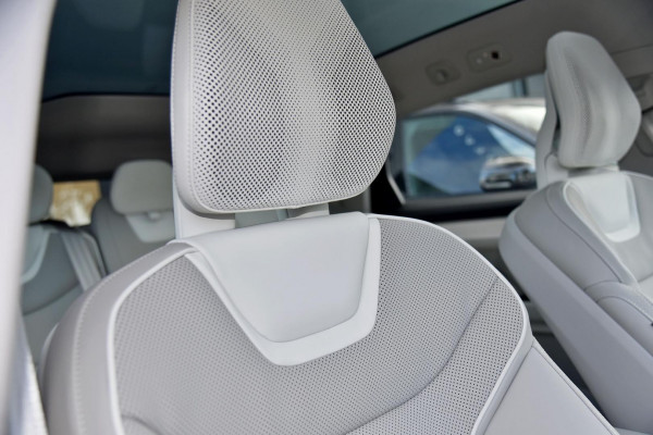 2026 Volvo ES90  Ultra Single Motor Sedan Image 12