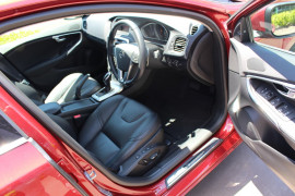 2018 Volvo V40 (No Series) MY18 D4 Inscription Hatchback