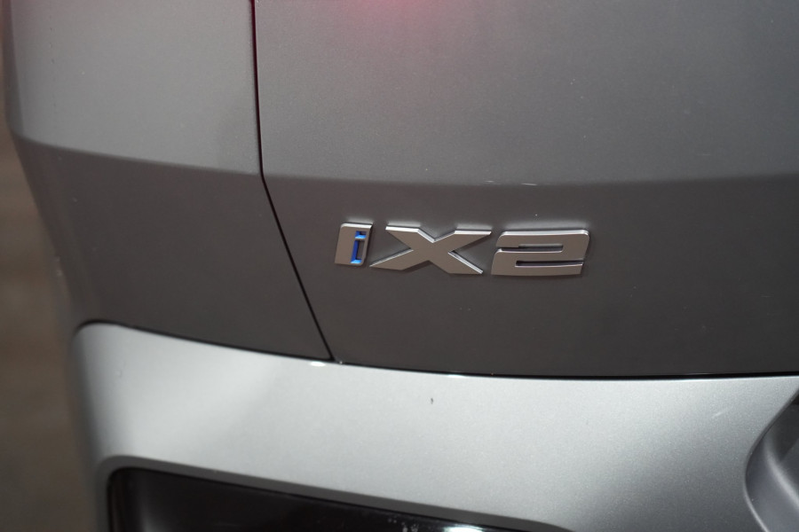 2025 BMW iX2 xDrive30 M Sport SUV Image 9