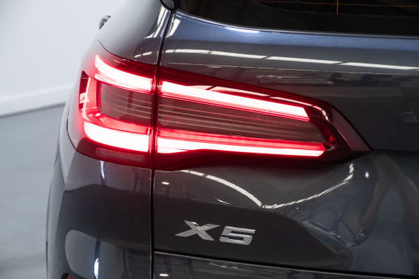 2020 BMW X5 xDrive30d SUV Image 11