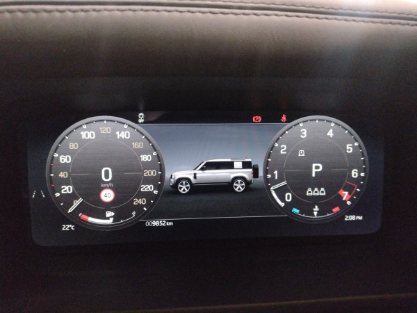 2024 MY25 Land Rover Defender L663 110 P525 V8 SUV image 16