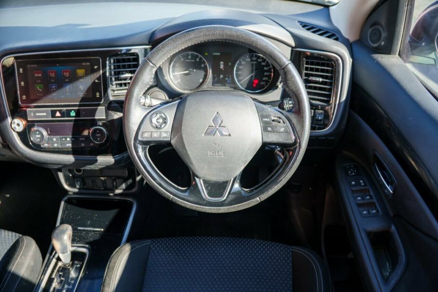 2018 MY19 Mitsubishi Outlander ZL ES Wagon Image 11