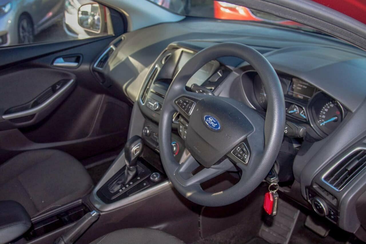 2016 Ford Focus LZ Trend Hatchback Image 6
