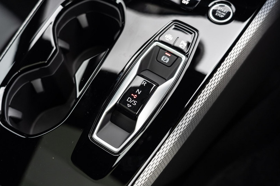 2025 Audi A5 B10 e-hybrid S-Line Wagon