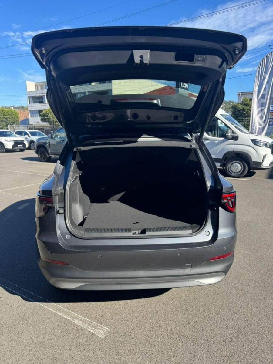 2026 MG MGS5 EV ZS3EM Essence 49 SUV Image 5