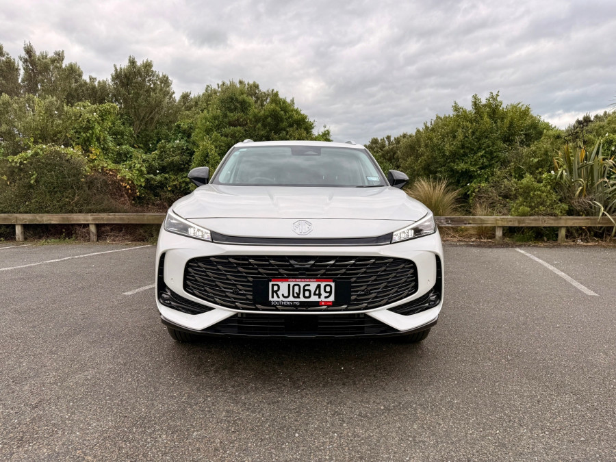 2025 MG HS AS33H Essence Hybrid+ SUV Image 8