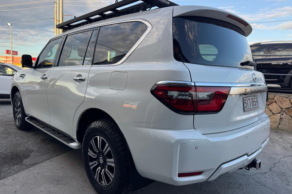 2021 Nissan Patrol Y62 Ti SUV Image 9