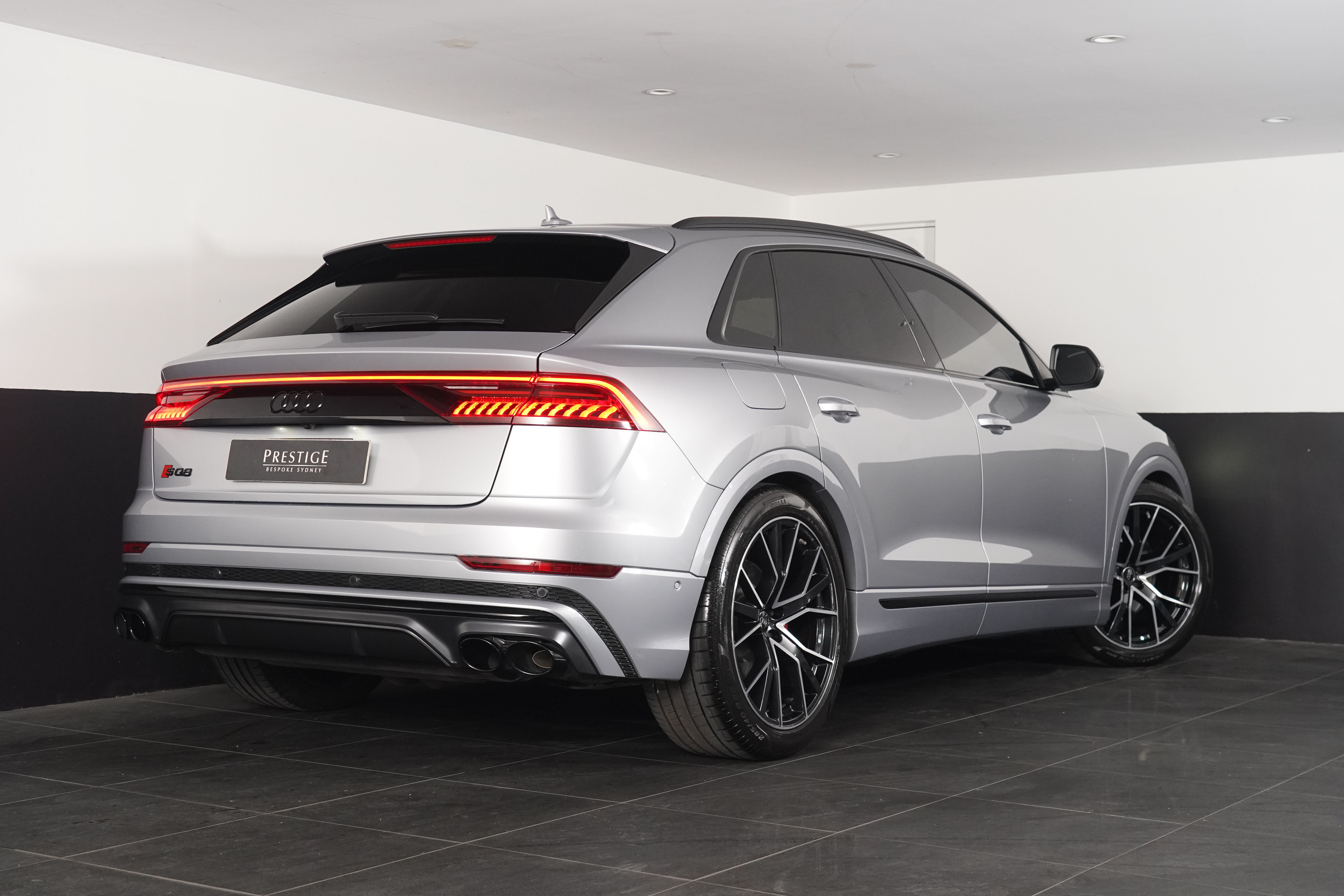 2022 Audi SQ8 TFSI SUV Image 18