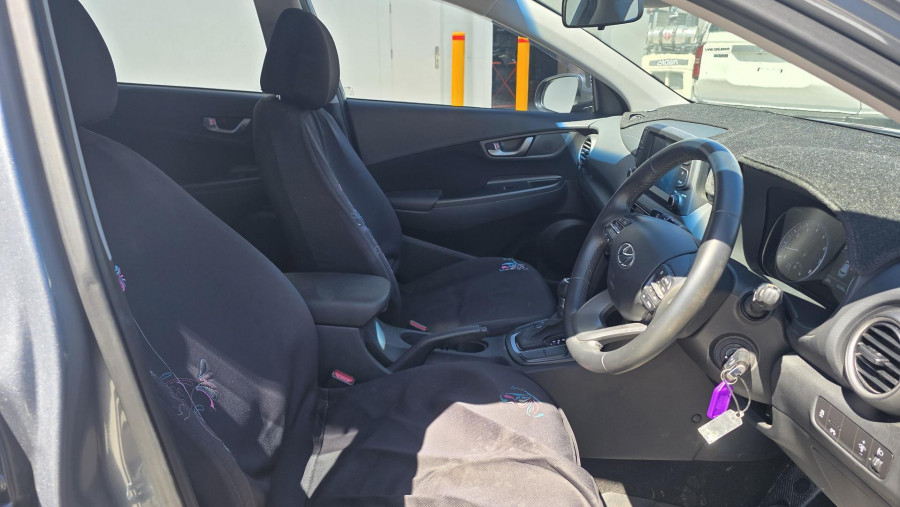2020 Hyundai KONA OS.3 Active SUV Image 10