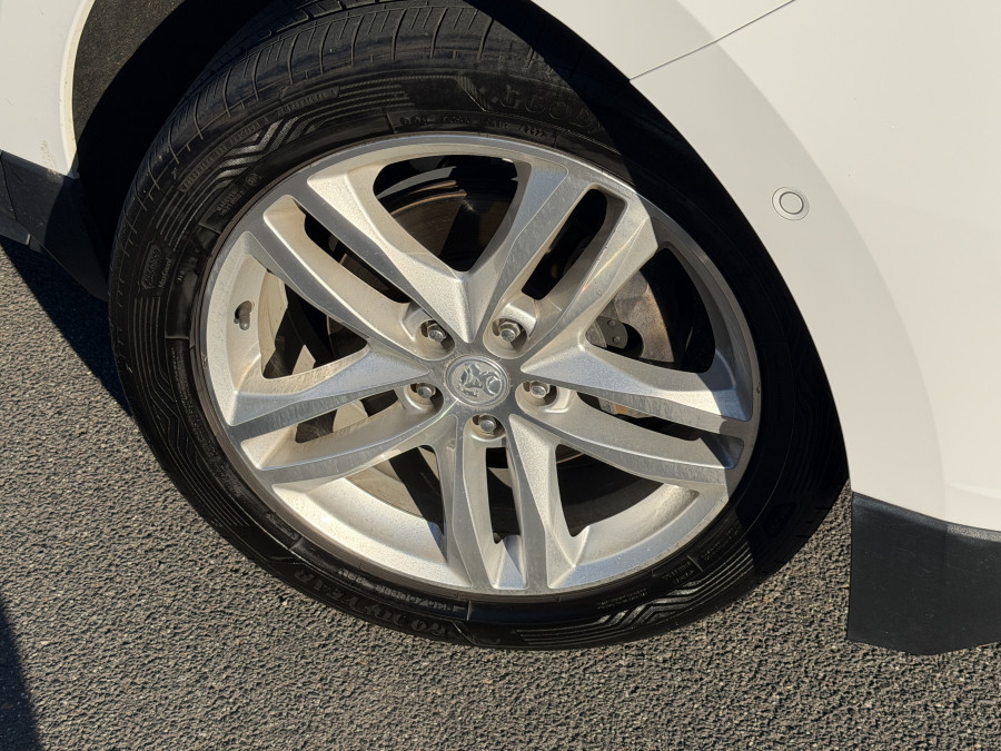 2018 Holden Equinox EQ LTZ-V SUV Image 2