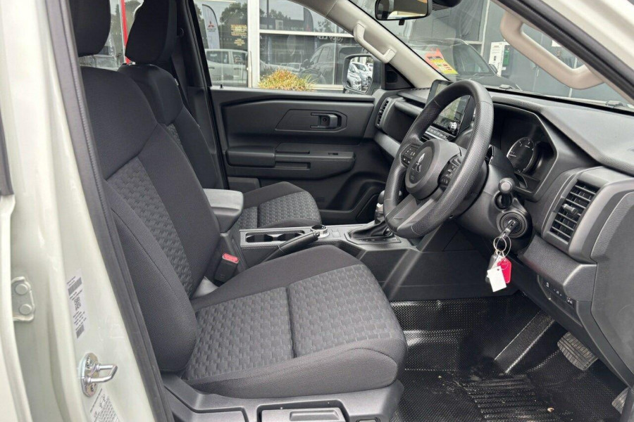 2024 MY24.5 Mitsubishi Triton MV GLX Ute Image 14