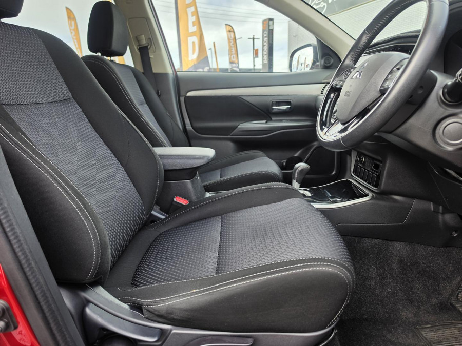 2018 MY18.5 Mitsubishi Outlander ZL LS SUV Image 19