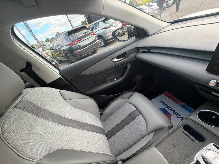 2025 MG MGS5 EV ZS3EM Essence 62 SUV Image 7