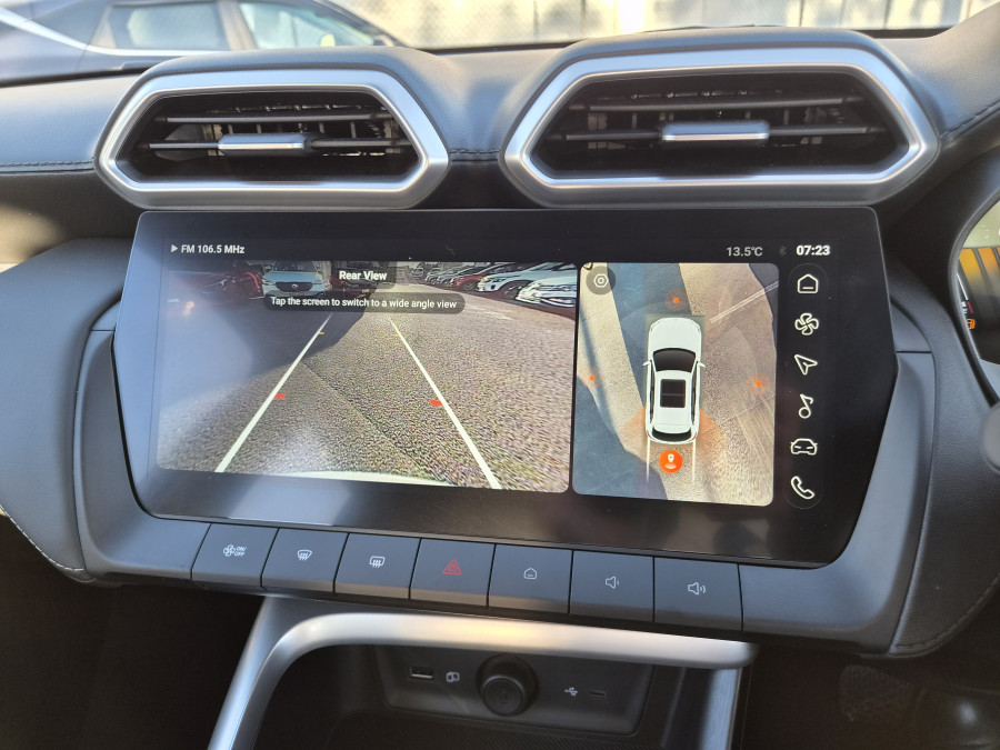 2025 MY25.5 MG ZS ZS32 Essence Hybrid+ SUV Image 17