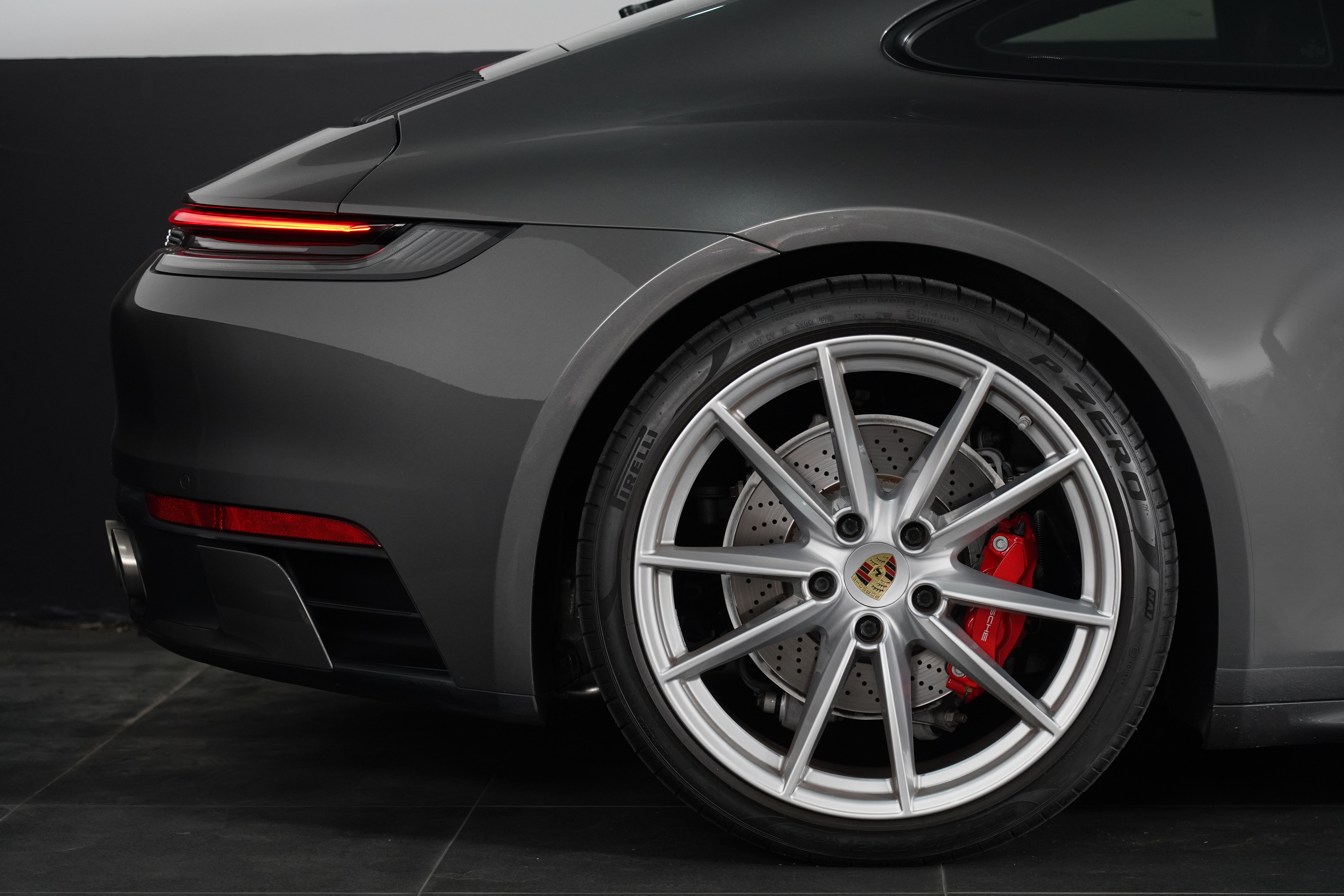 2020 Porsche 911 Carrera S Coupe Image 11