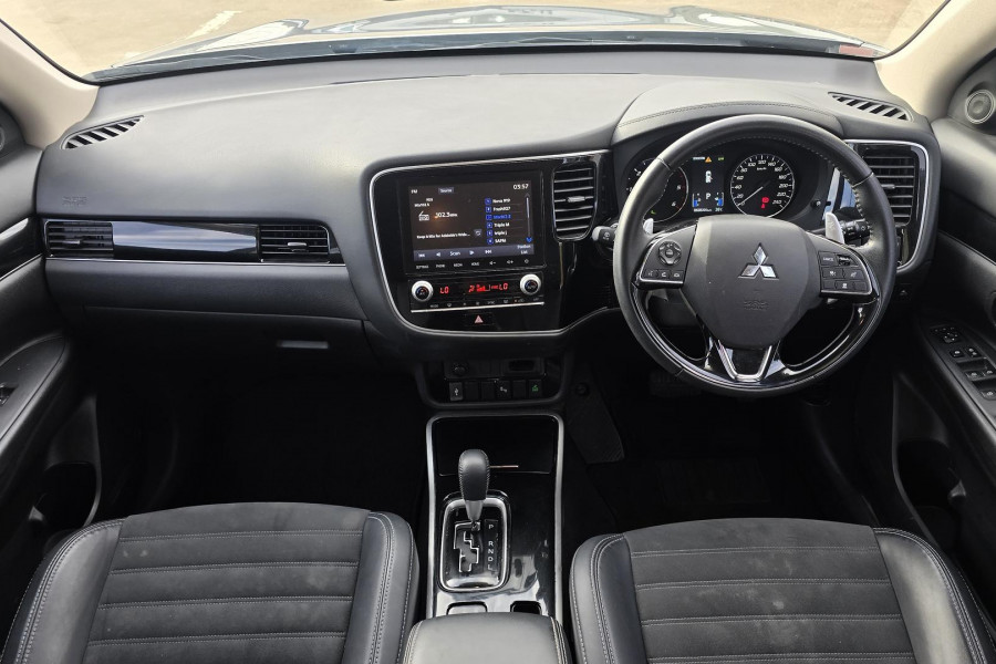 2020 MY21 Mitsubishi Outlander ZL LS SUV Image 12