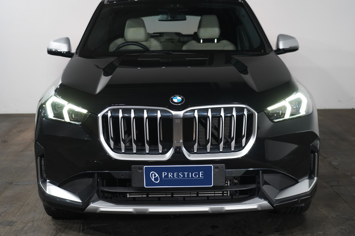 2022 BMW X1 Sdrive18i SUV Image 3