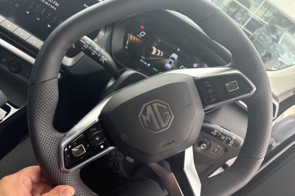 2025 MG ZS ZS32 Essence Hybrid+ SUV Image 23