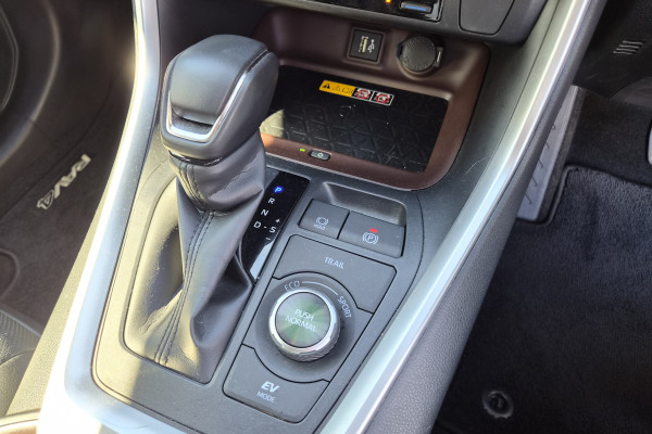 2025 Toyota RAV4 AXAH54R Cruiser SUV Image 15