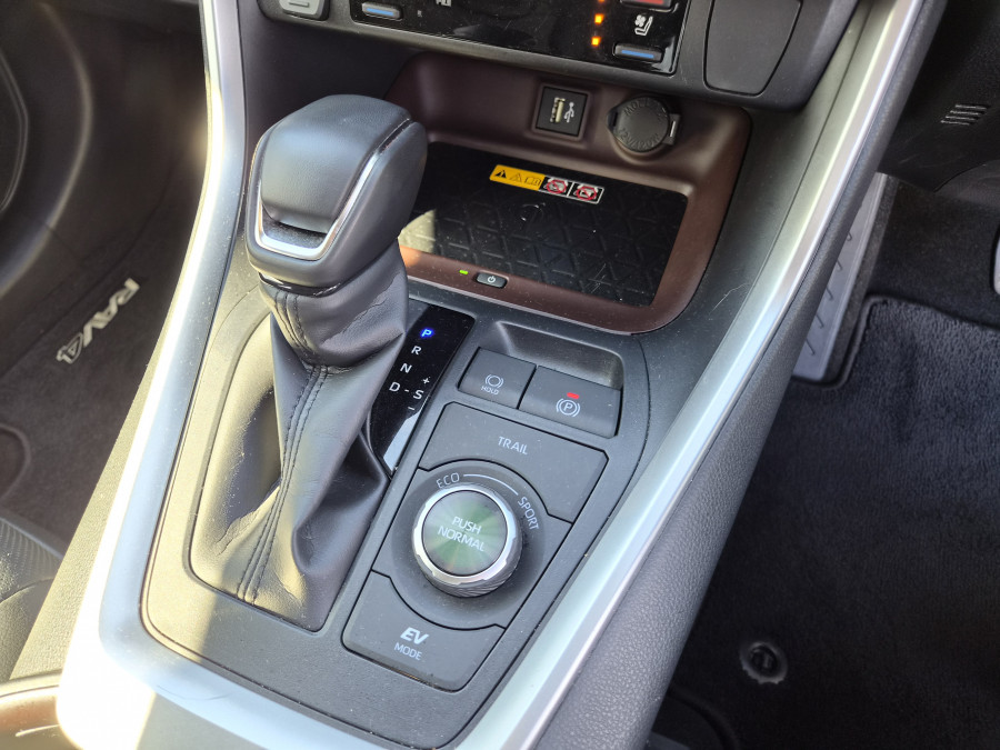 2025 Toyota RAV4 AXAH54R Cruiser SUV Image 15