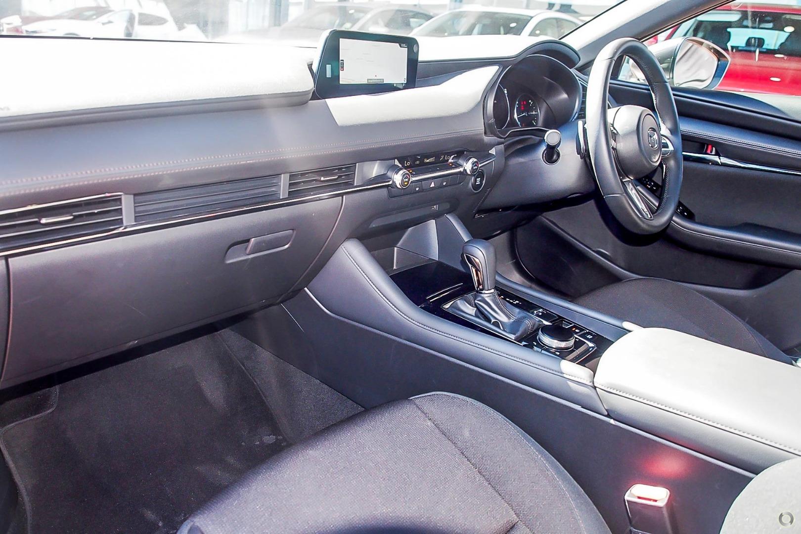 2024 Mazda 3 BP Series G20 Evolve Hatch Image 6
