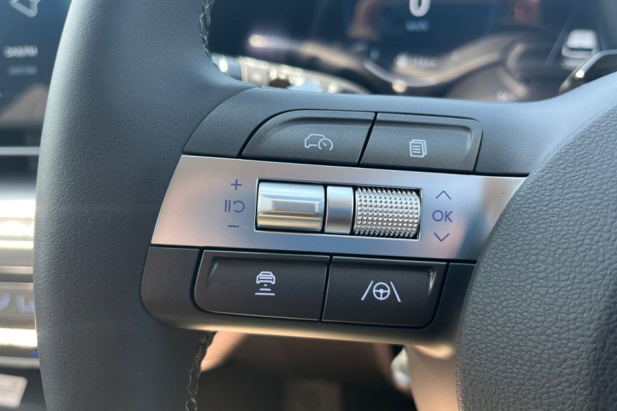 2024 Hyundai KONA SX2.V1 Premium SUV Image 16