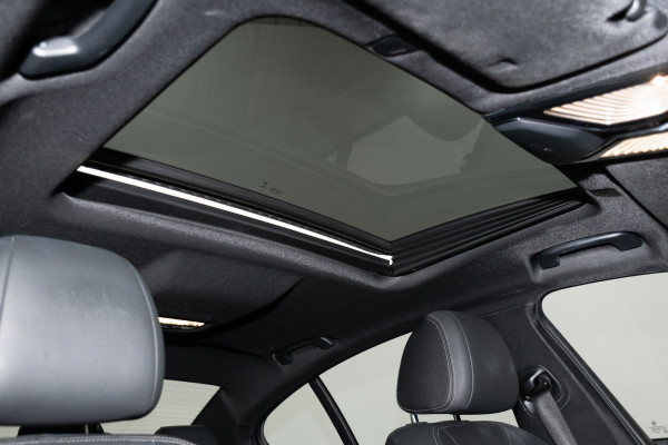 2019 BMW 5 Series 20i M Sport Sedan Image 5