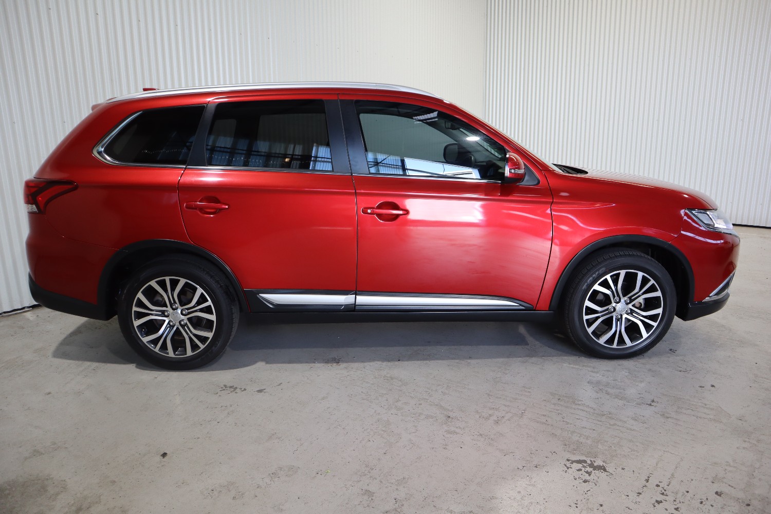 Used 2017 Mitsubishi Outlander LS 2WD 7 Seat UM01301 Albion Park Rail, NSW