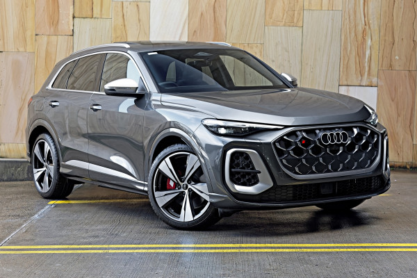 Audi SQ5 270Kw v6