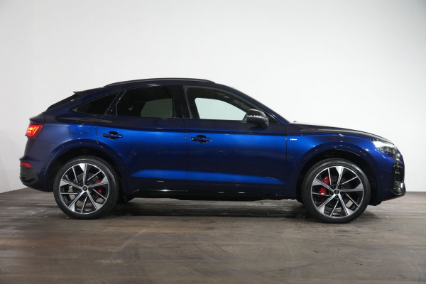2025 Audi Q5 FY 55 TFSI e S Line SUV Image 4