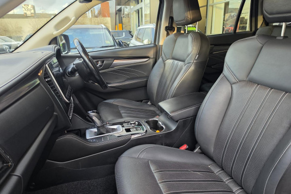 2021 Isuzu MU-X RJ LS-T SUV Image 9