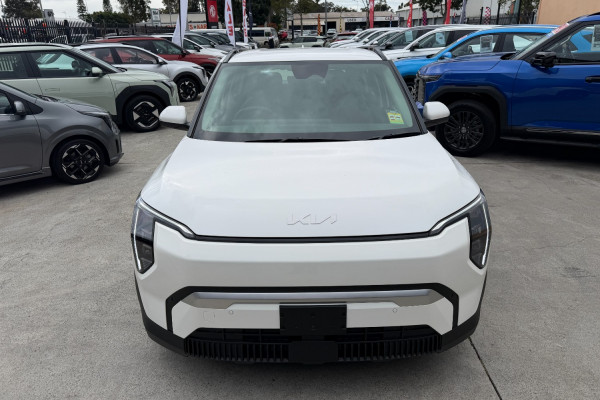 2026 MY27 Kia EV3 SV Air Standard Range SUV Image 8