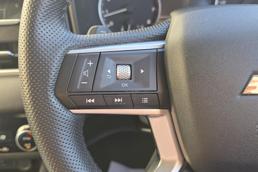 2021 MY22 Mitsubishi Outlander ZM LS SUV Image 16