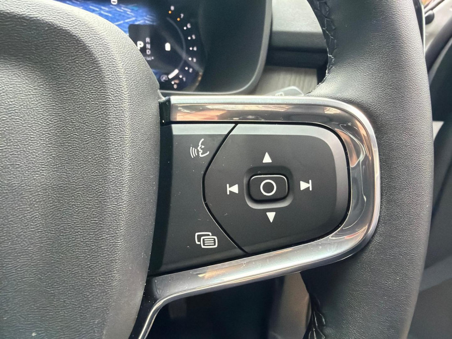 2025 MY26 Volvo XC40 XZ Plus B4 SUV Image 8