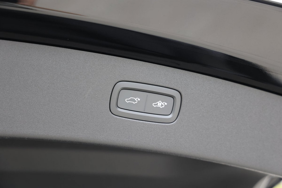 2026 Volvo ES90  Ultra Single Motor Sedan Image 36